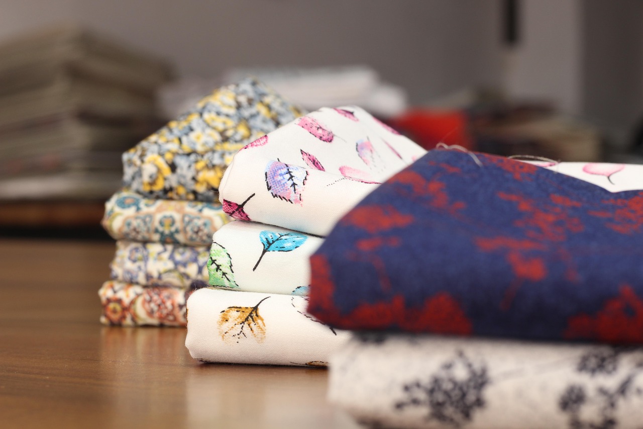 floral prints, prints, floral, print, design, fabric, textile, printed designs, fabrics, printed fabrics